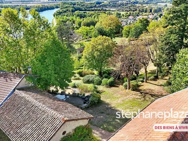 Propriété Trévoux 13 pièce(s) 362 m2 terrain 1ha