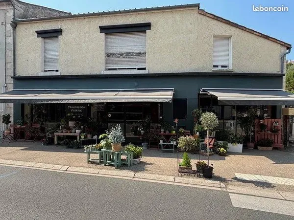 Local commercial 142 m² Benet