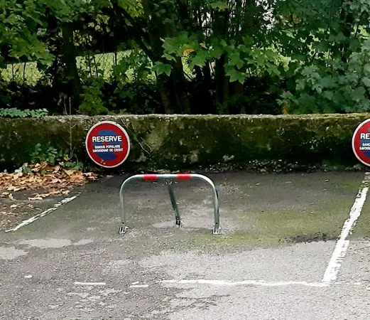 Parking extérieur - centre Saint Julien en Genevois
