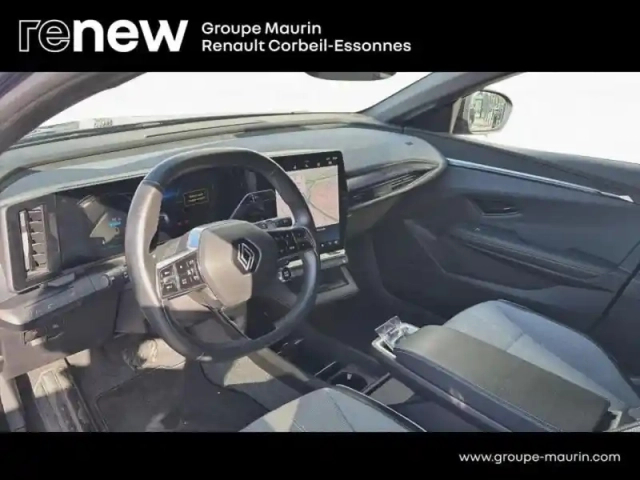 Renault Megane e-tech electric ev60 220ch techno super charge — photo 11