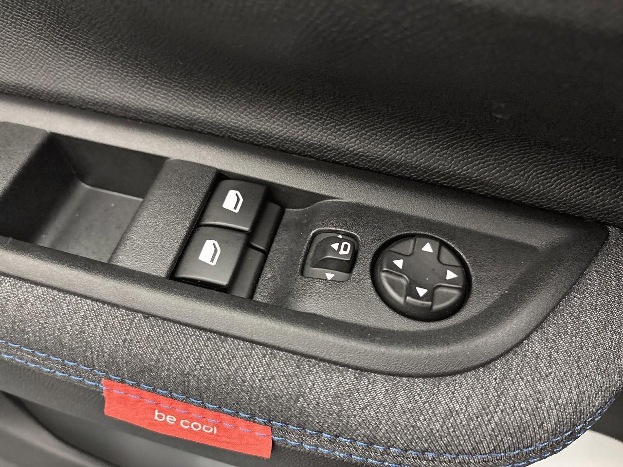 Citroën C3 turbo 100 ch manuelle plus — photo 17