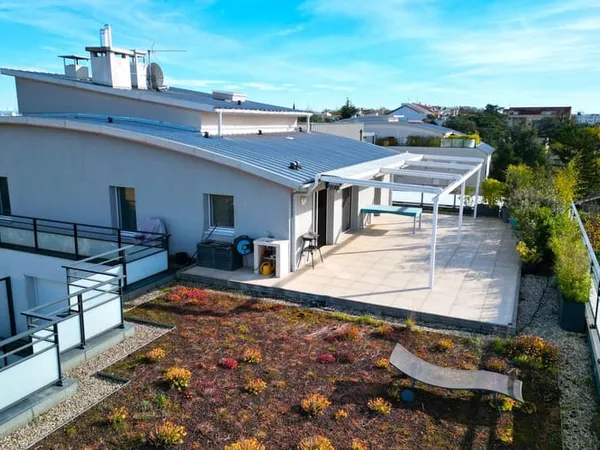 Appartement 2 pièces 76 m²