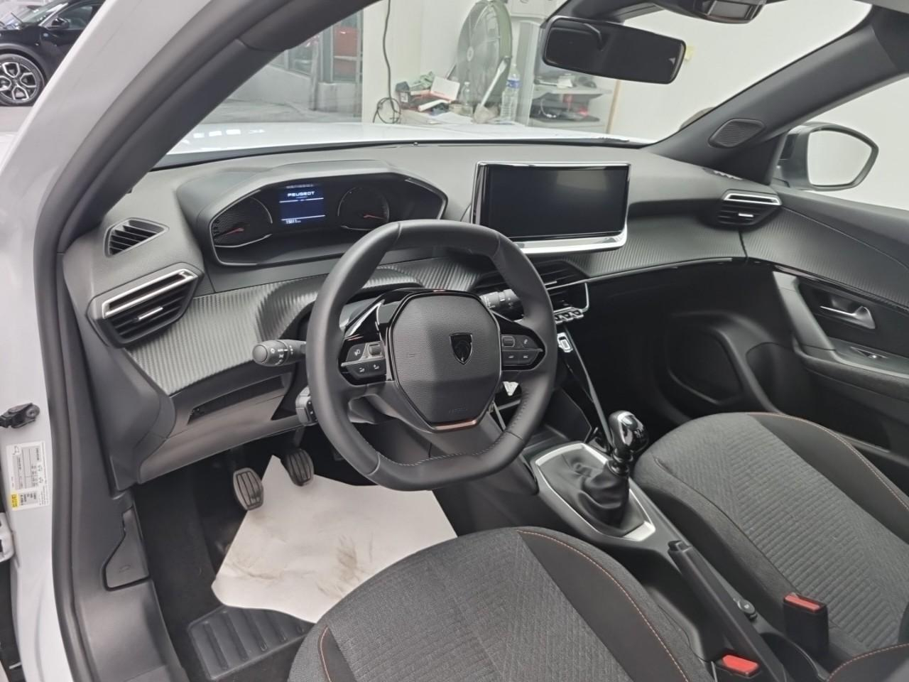 Peugeot 2008 100 s&s bvm6 style — photo 9