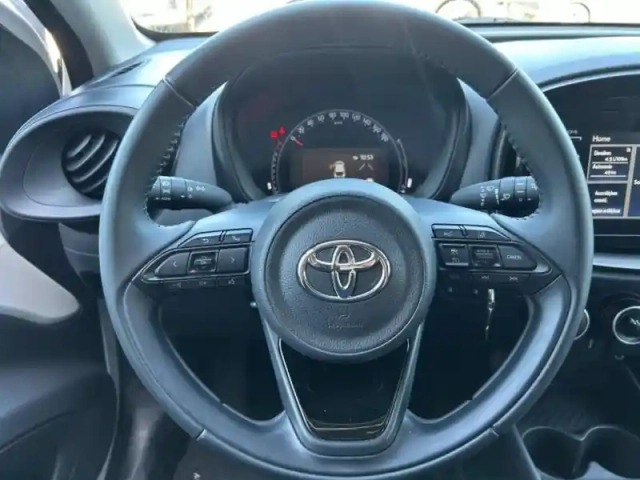 Toyota Aygo X 1.0 vvt-i 72ch design — photo 11