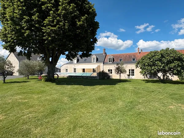 Longère entièrement rénovée 232 m2