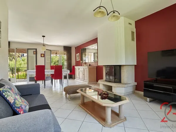 Un cadre de vie privilégié : maison familiale de 197 m2 sur