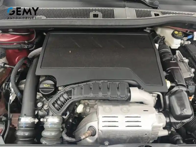 Peugeot 2008 puretech 130 s&amp;s eat8 — photo 36