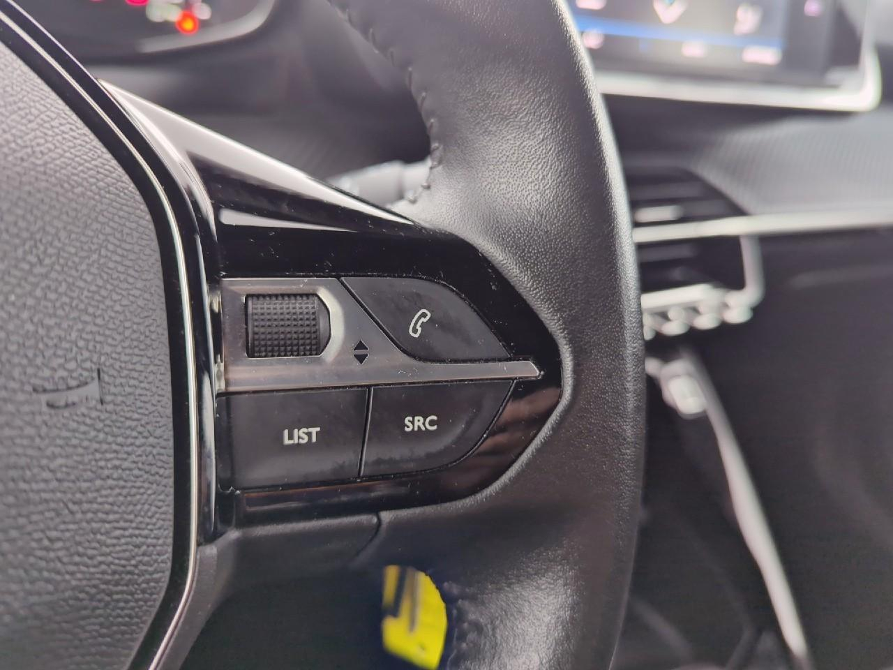 Peugeot 2008 puretech 100 s&s bvm6 active pack — photo 19