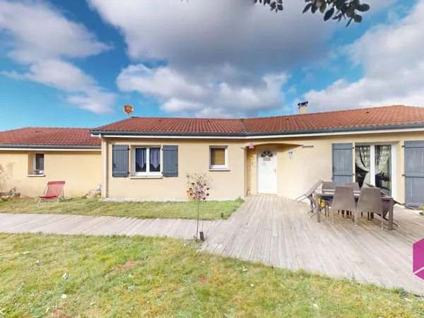 Superbe maison de plain-pied de 2008 95,46 m2 avec grand g