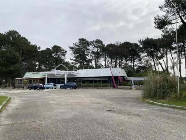Local commercial 3 pièces