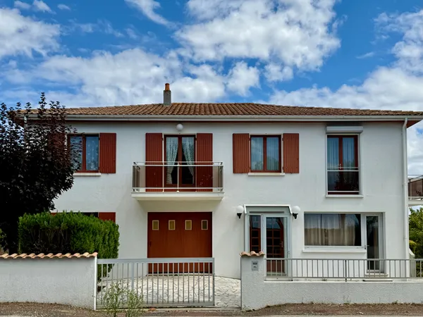 Maison 7 pièces 197 m²