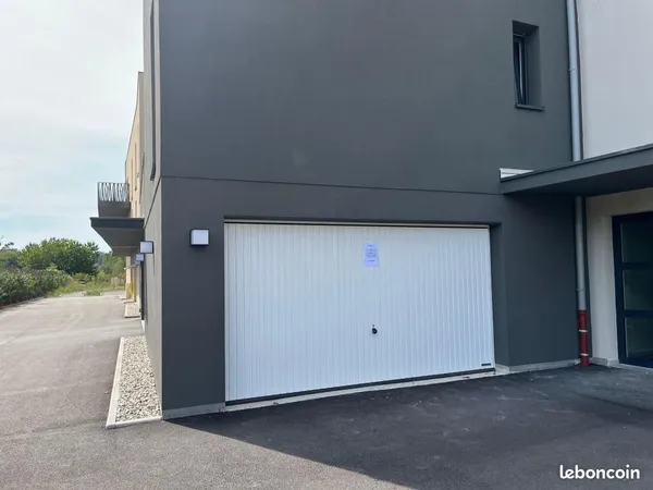 Parking 32 m² Colmar