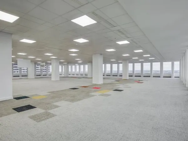 Bureaux 1546 m²