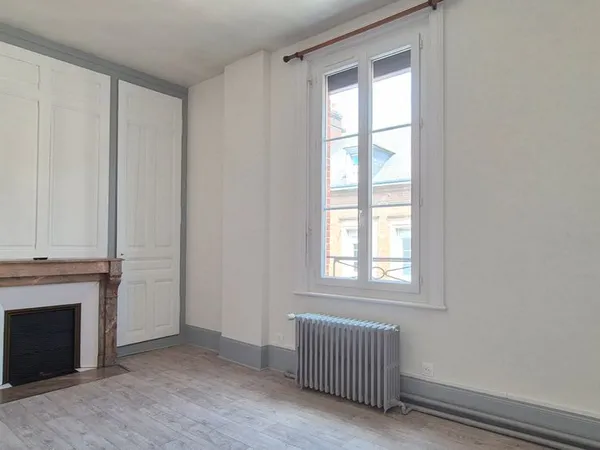 A LOUER appartement centre ville Bernay