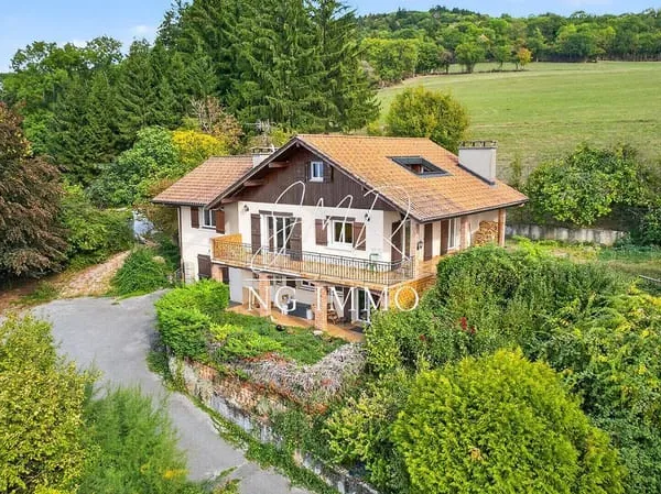 Maison 7 pièces 200 m²