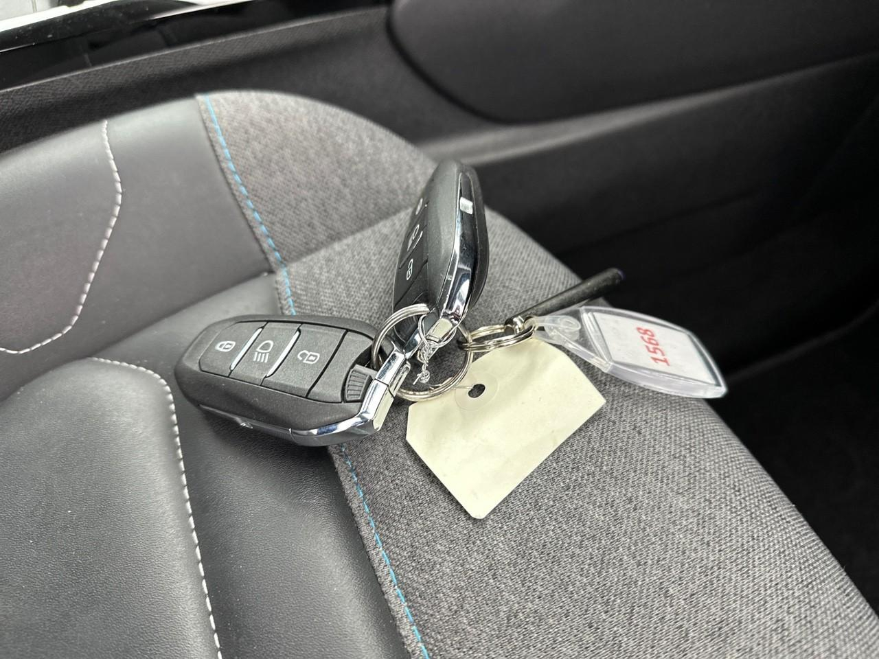 Citroën C4 puretech 130 s&s eat8 shine — photo 35