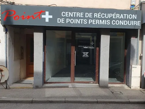 Local commercial 240 m² Montluel