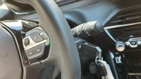 Peugeot 2008 1.2 PureTech 100ch S&S Allure — photo 24