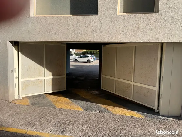 SETE - Place de parking