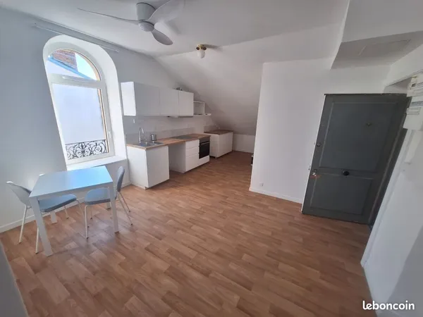 Location meublée T2 rénové Montchat