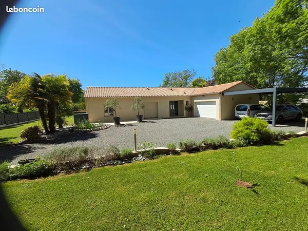 Maison familiale 170 m2, terrain 2079 m2