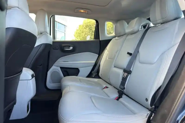 Jeep Compass 1.4 i multiair ii 140 ch bvm6 — photo 15