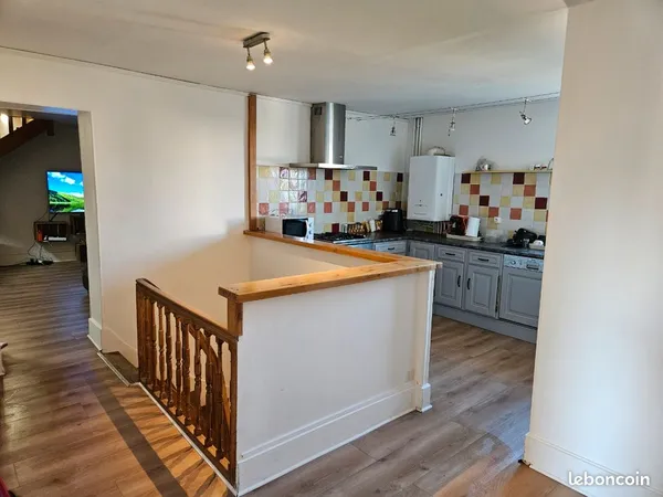T2 bis 100 m² à louer - Grand appartement - 830 /mois