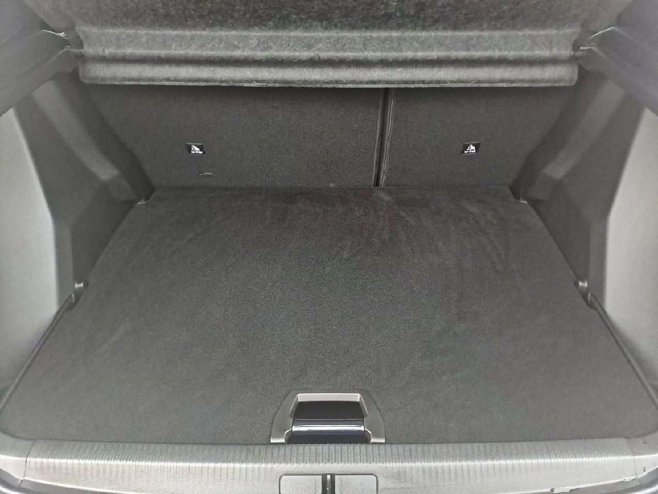 Peugeot 2008 puretech 130 s&s eat8 gt — photo 6