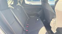 Toyota Yaris 116h Design 5p MY22 — photo 13