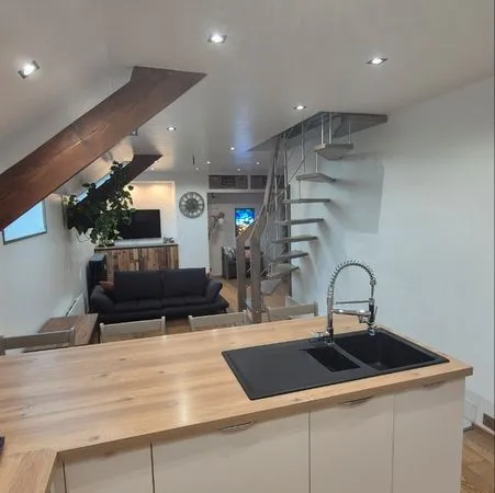 Appartement. 4 pièces. 107m2. Hyper centre
