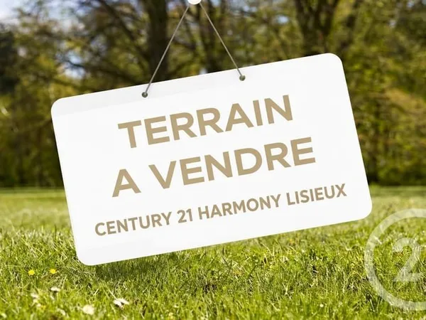 Terrain 2400 m²
