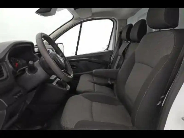 Renault Trafic fg l1h1 3t 2.0 blue dci 130ch confort e6e — photo 10
