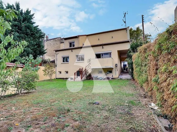 Maison 6 pièces 136 m²
