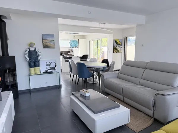 Vends maison - 197 m² - 8 pièces, 4 chambres - Pléneuf-Val-André 22370