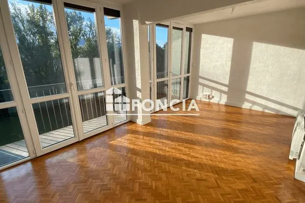 Appartement 4 pièces 81 m²