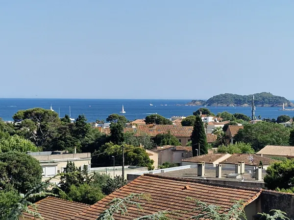 La Ciotat, vue mer panoramique, plages, voie douce et commer