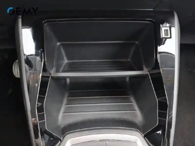 Peugeot 208 puretech 75 s&amp;s bvm5 — photo 17