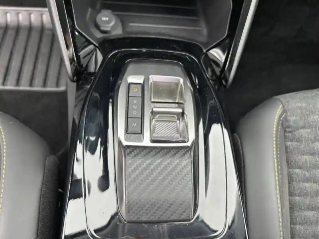Peugeot 2008 puretech 130 s&amp;s eat8 — photo 101