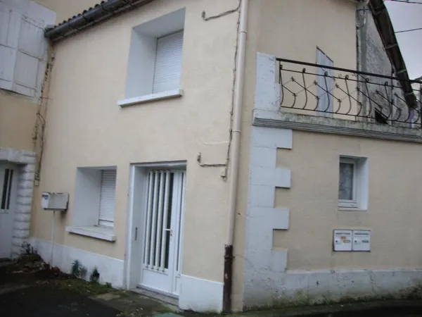 Studio de 20m2 à louer sur La Couronne