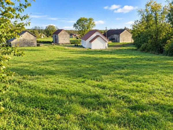 Terrain 2600 m²