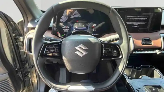 Suzuki Vitara e  61 kwh — photo 12