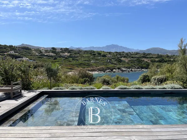 Corbara, Marine de Davia, Villa pied dans l'eau, 4 chambres, vue panoramique mer et montagnes, plage