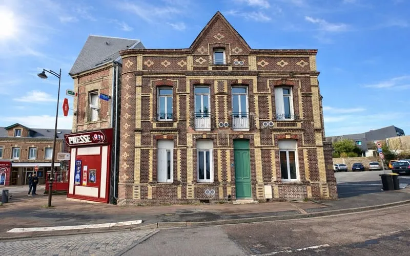 Photo 1