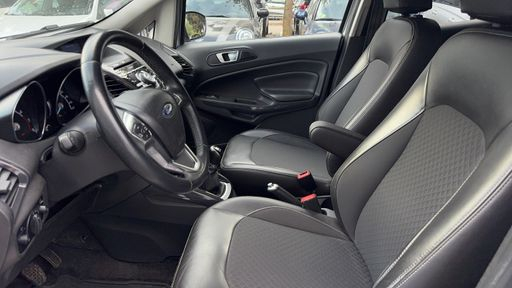 Ford EcoSport 1.0 Ecoboost 125 - Titanium S – 2017 – 39758 km – Essence – Boîte Manuelle — photo 27