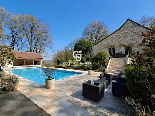 Maison 6 pièces 204 m²