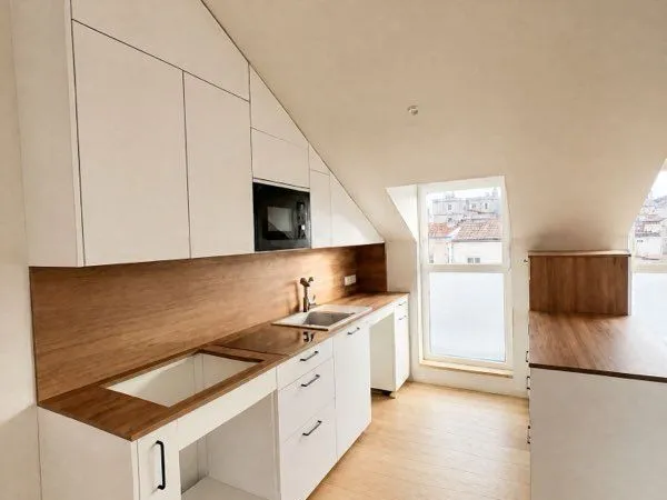 Duplex T3 lumineux avec patio et climatisation