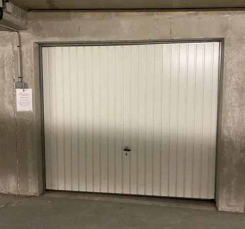 Garage à louer