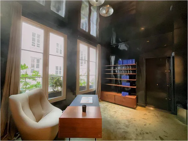 Local commercial 77 m²