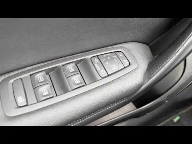 Renault Megane 1.5 blue dci 115ch techno edc + toit ouvrant — photo 16