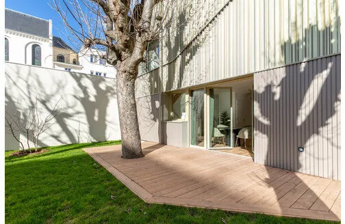 Maison d'architecte de 4 pièces avec attique et jardin- Paris 20